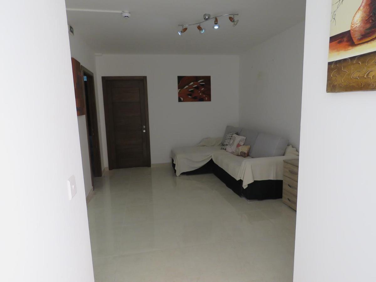Aquamarine Sea Front - First Floor Apartment